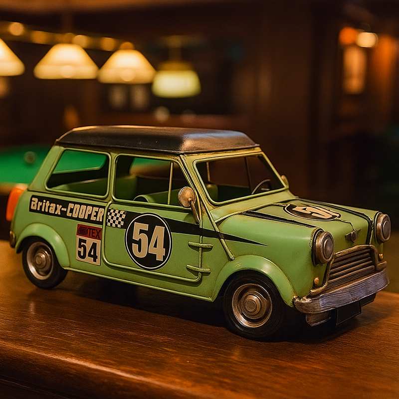 Modellino Mini Cooper da corsa d'epoca
