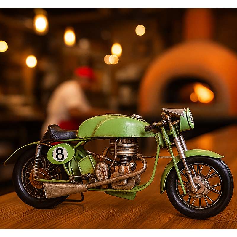 Modellino moto da corsa d'epoca